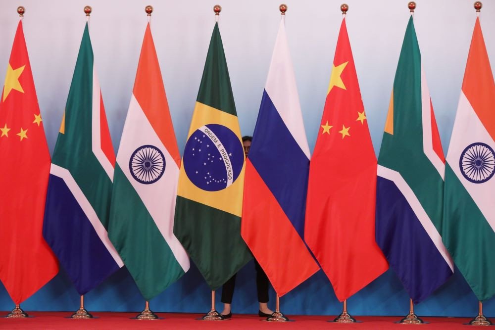 Untung Rugi Indonesia Masuk BRICS